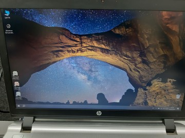 Hp 15/core i5 6200u ddr3/12gb ddr3/hdd *відсутній/ssd 250 gb/*інтегрована