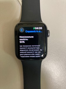 Б/в Смарт-годинник Apple watch series 4 gps 40mm aluminium case 01-200975771