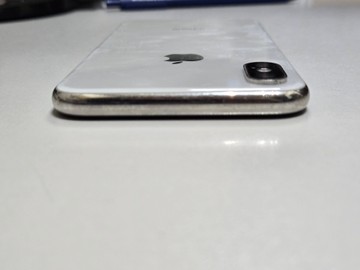 Б/в Мобільний телефон Apple iphone x 64gb 01-200975064