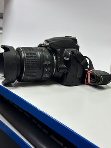 Б/у Фотоаппарат Nikon d3000 kit /af-s nikkor 18-55mm 1:3,5-5,6g vr dx 01-200992090