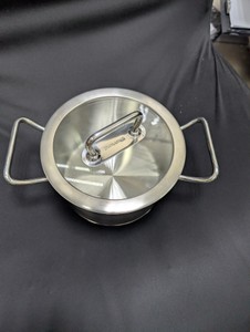 Б/в Каструля Zwilling Pro низька з кришкою 1,5л 16cм 01-201013584