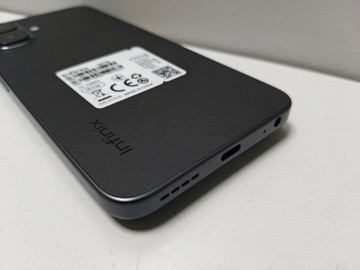 Б/в Мобільний телефон Infinix smart 10 4/128gb 01-201033770