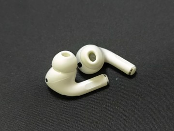 Б/в Навушники Apple airpods pro 2nd generation with magsafe charging case usb-c 01-201052529
