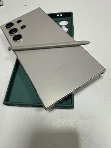 Б/в Мобільний телефон Samsung galaxy s24 ultra 12/256gb 01-201052673