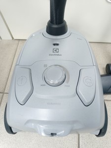 Б/в Пилосос Electrolux eb31c1ug 01-201075922