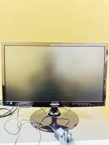 Б/в Монітор Samsung ls22c300 01-201110490