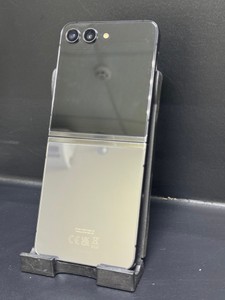 Б/у Мобільний телефон Samsung galaxy flip5 8/256gb 01-201113064