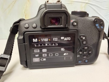 Б/в Фотоапарат Canon eos 750d kit 18-135mm ef-s is stm 01-201114523