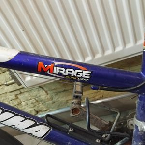 01-200627852:  mirage extra light