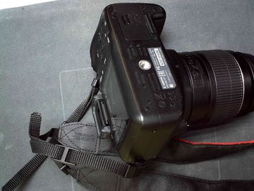 01-200629383: Canon eos 4000d + ef-s 18-55mm macro 0-25m 0,8ft