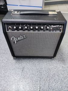 01-200750386: Fender champion 20