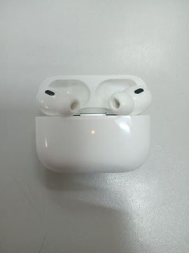 01-200762253: Apple airpods pro 2nd generation with magsafe charging case usb-c