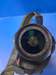 01-200745928: Nikon d3400 kit