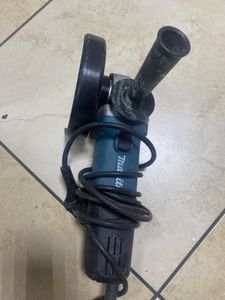 01-200784802: Makita 9558hn