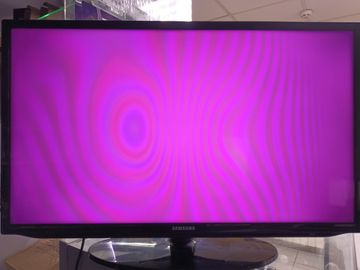 01-200790353: Samsung ue32h5303