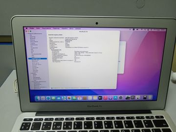 Б/в Ноутбук Apple macbook air 11" a 1465 core i5 1,6ghz/ram 4 gb/ssd 256 gb /hd graphics 6000 01-200802765