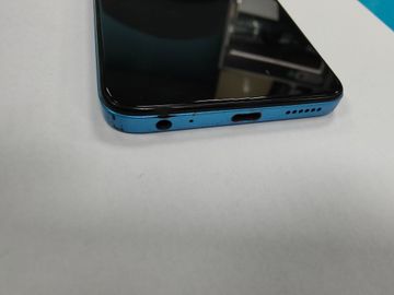 Б/в Мобільний телефон Tecno spark 10 ki5q 8/128gb 01-200808619