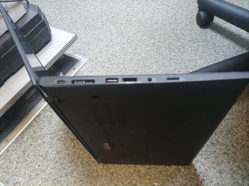 Б/в Ноутбук Lenovo 14/ryzen 5 3500u ddr4/16gb ddr3/hdd *відсутній/ssd 500 gb/*інтегрована 01-200811477