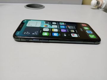 Б/в Мобільний телефон Apple iphone 11 pro 64gb 01-200831502