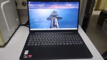 Б/у Ноутбук Lenovo 15/ryzen 5 7520u ddr5/16gb ddr5/hdd *відсутній/ssd 512 gb/*інтегрована 01-200833873