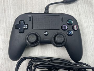 Б/в Ігровий джойстик Nacon ps4 compact controller 01-200840772