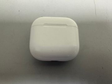 Б/в Навушники Apple airpods 4 01-200843959