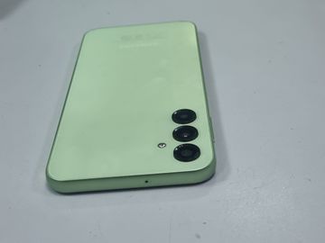 Б/в Мобільний телефон Samsung galaxy a24 sm-a245f 6/128gb 01-200804420