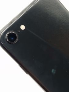 Б/в Мобільний телефон Apple iphone se 2020 64gb 01-200852044