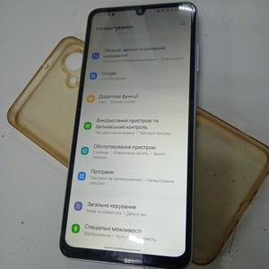 Б/в Мобільний телефон Samsung galaxy a06 4/128gb 01-200861570