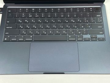 Б/у Ноутбук Apple macbook air 13.6/ m2 / ram 16gb/ ssd 256gb/ gpu 8 core 01-200881863