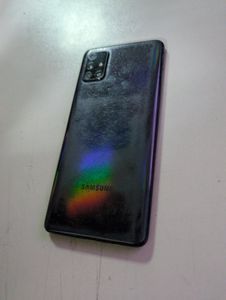 Б/в Мобільний телефон Samsung galaxy a71 sm-a715f 6/128gb 01-200886823