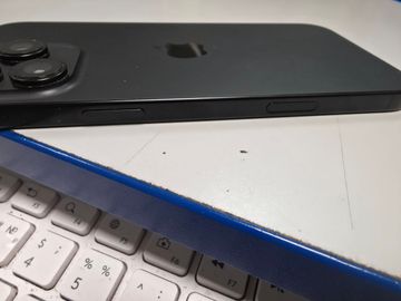 Б/в Мобільний телефон Apple iphone 16 pro max 256gb 01-200887923