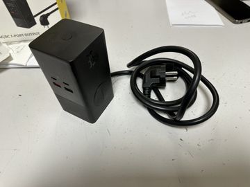 Б/у Зарядний пристрій Baseus powercombo tower digital powerstrip 35w 01-200889482