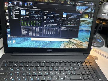 Dell 15/core i5 8265u ddr4/8gb ddr4/hdd *відсутній/ssd 250 gb/*інтегрована