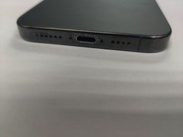 Б/в Мобільний телефон Apple iphone 16 pro max 256gb 01-200901343