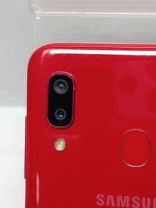 Б/у Мобільний телефон Samsung galaxy a20 a205fn 3/32gb 01-200901993