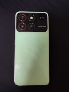 Б/в Мобільний телефон Zte blade a35 4/64gb 01-200905715