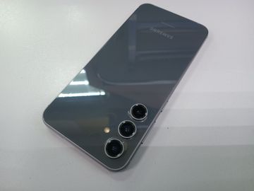 Б/в Мобільний телефон Samsung galaxy s23 fe sm-s711u1 8/128gb 01-200911900