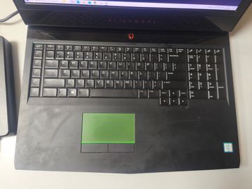 Б/в Ноутбук Dell 17/core i7 6700hq ddr3/16gb ddr3/hdd *відсутній/ssd 960 gb/geforce gtx1070 8gb 01-200912097