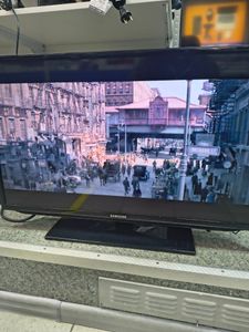 Б/в Телевізор Samsung ue32eh5300 01-200910273