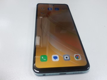 Б/в Мобільний телефон Infinix smart 8 2/64gb 01-200933589