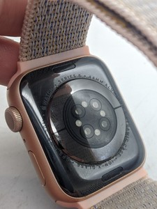 Б/в Смарт-годинник Apple watch series 6 gps 44mm aluminum case 01-200902842