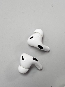 Б/в Навушники Apple airpods pro 2nd generation with magsafe charging case usb-c 01-200984662