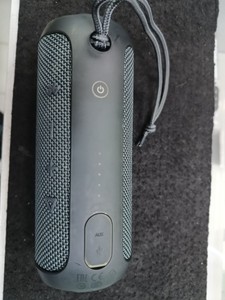 Б/в Акустика Jbl flip essential 01-201076058