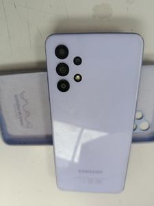 Б/в Мобільний телефон Samsung a325f galaxy a32 4/128gb 01-201095705