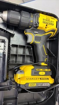 Б/у Шуруповерт Stanley sfmcd710d2k 01-201098265