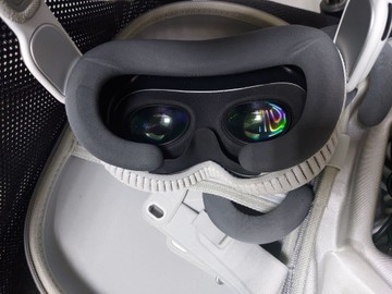 Б/в Окуляри віртуальної реальності Apple vision pro 256gb 01-201112318
