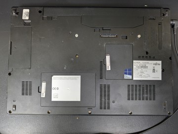 Б/в Ноутбук Fujitsu 15/core i7 6600u ddr3/16gb ddr3/hdd *відсутній/ssd 240 gb/*інтегрована 01-201134417