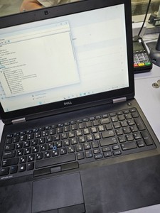 Б/в Ноутбук Dell 15/core i5 6300u ddr3/8gb ddr3/hdd *відсутній/ssd 256 gb/radeon r7 m360 01-201165039