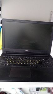 Б/в Ноутбук екран 15,6" Dell core i3 7100u 2,4ghz/ ram8gb/ ssd256gb/ dvdrw 01-200029344